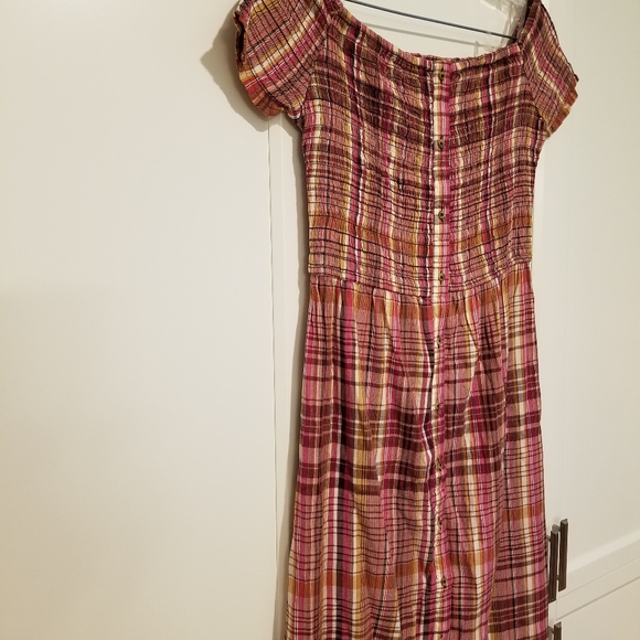 So plaid smocked midi dress - Picture 2 of 6